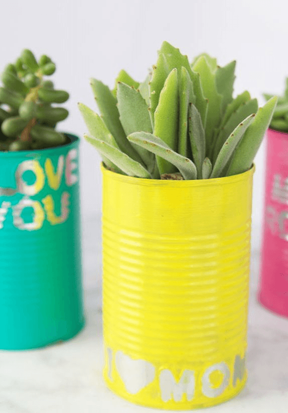 Manualidades fáciles Día de la Madre para niños lata de colores