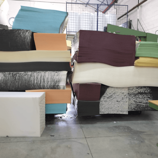 ¿Dónde puedo conseguir y comprar Espuma para tapizar? Fábrica